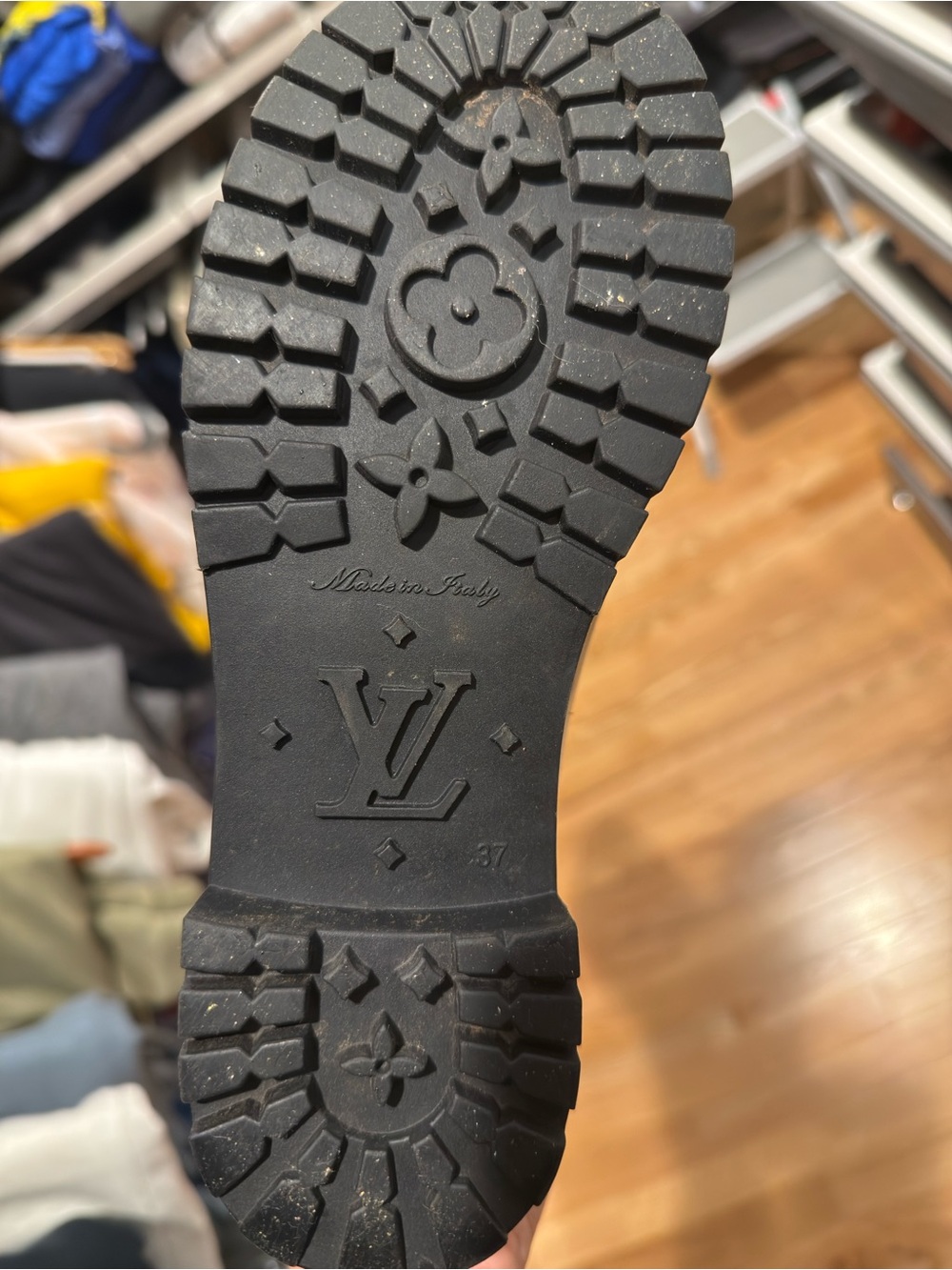 LV rain boot.. - Picture 5 of 7